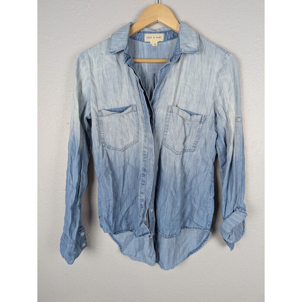 Anthropologie Cloth & Stone Blue Chambray Split Button Up Shirt Ombre XS Top 135
